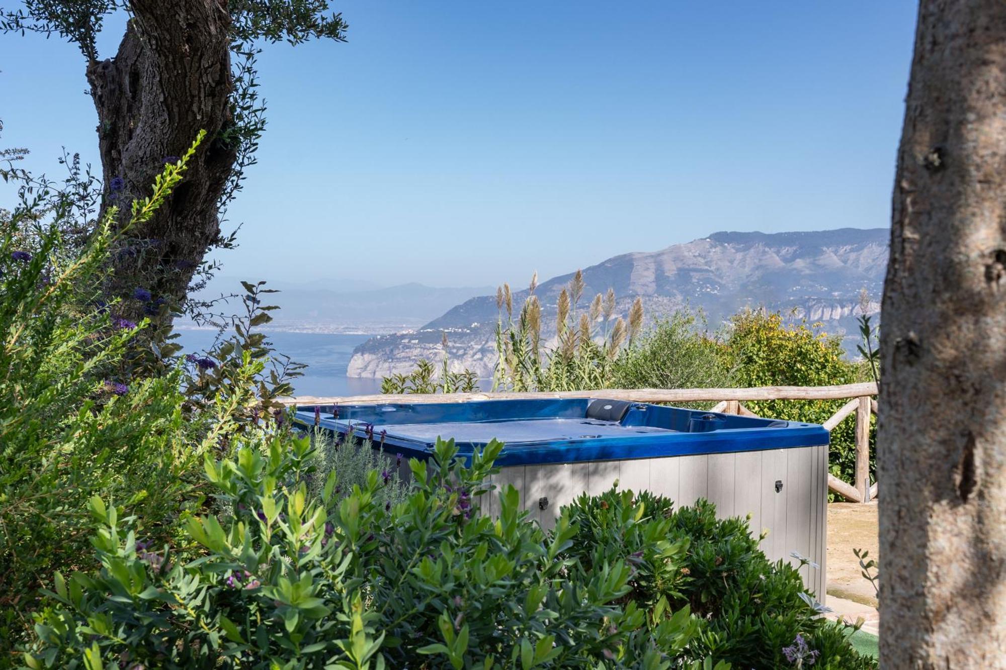 Villa Giulia Boutique Views Pool And Guest Services Sorrento Eksteriør bilde