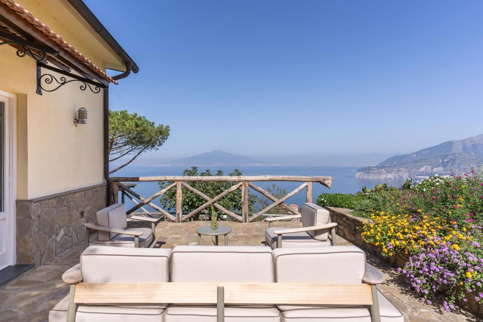 Villa Giulia Boutique Views Pool And Guest Services Sorrento Eksteriør bilde